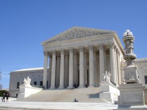 u-s--supreme-court-2-1038828-m.jpg